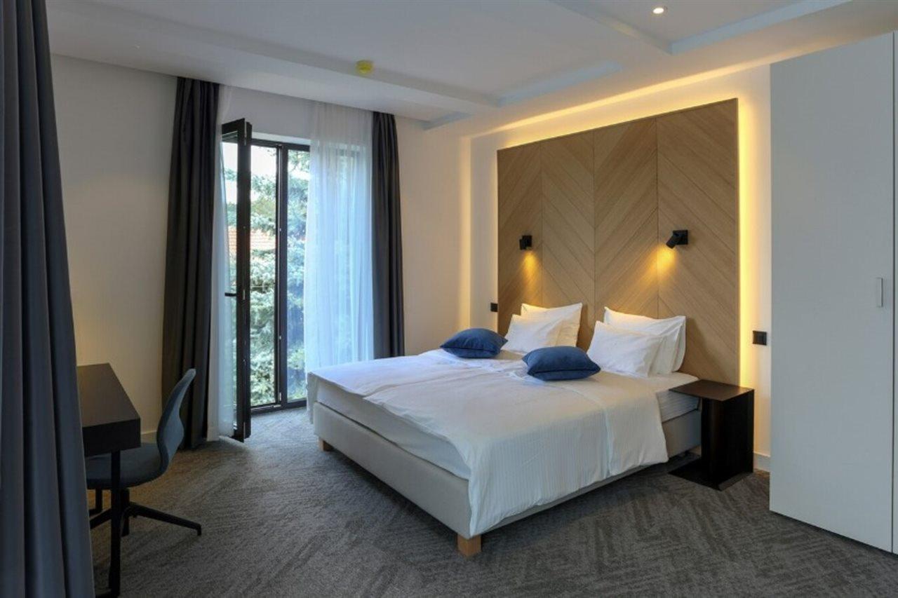 Hotel Mir ซลาตีบอร์ ภายนอก รูปภาพ